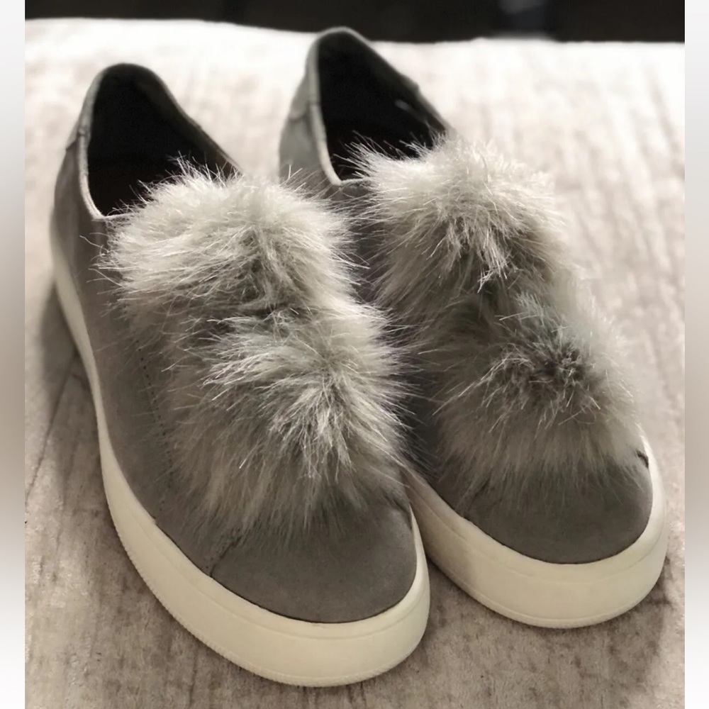 Steve Madden Bryanne slip on Pom Pom platform fashion sneaker shoe size 8.5 gray